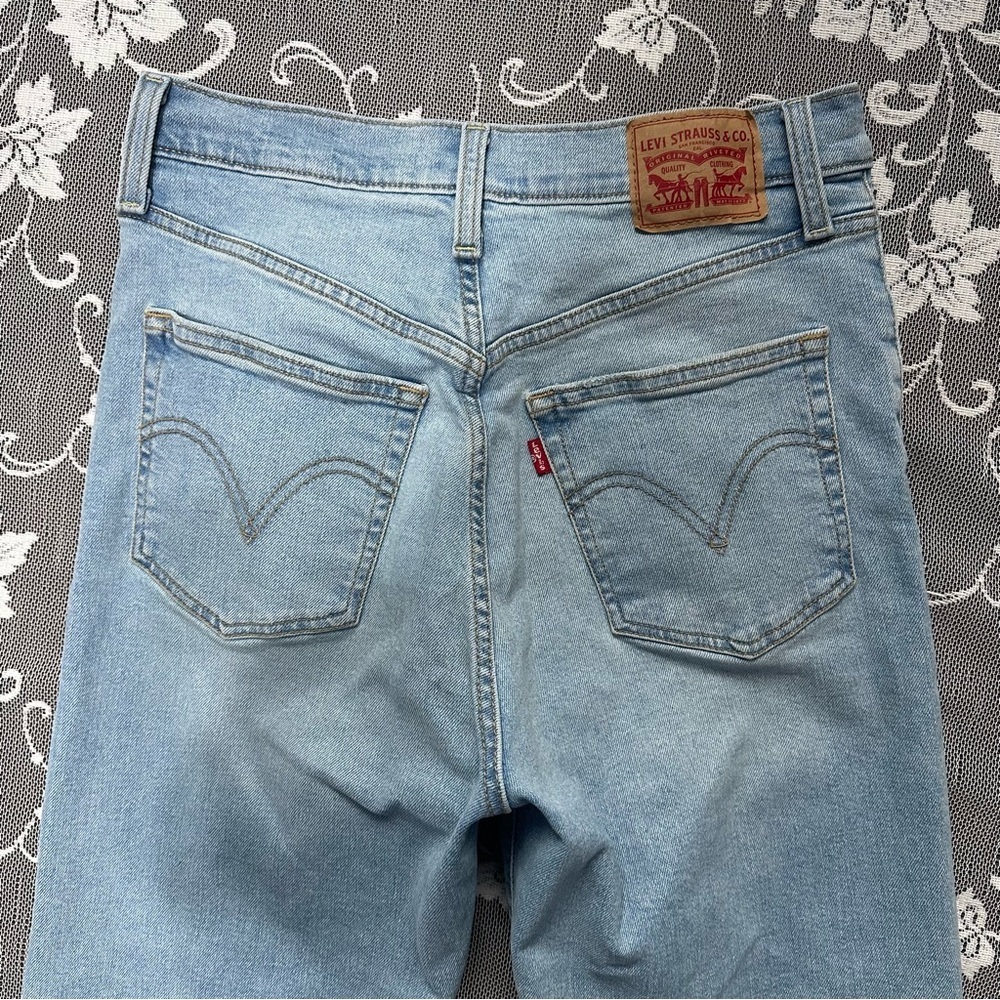 Levis Ribcage Straight Ankle Jeans in  Blue Sz 29 - Picture 5 of 13